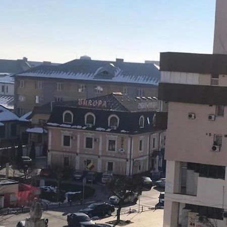 شقة Garsoniera Lux Centru Pietonal Tirgu - Jiu Târgu Jiu المظهر الخارجي الصورة